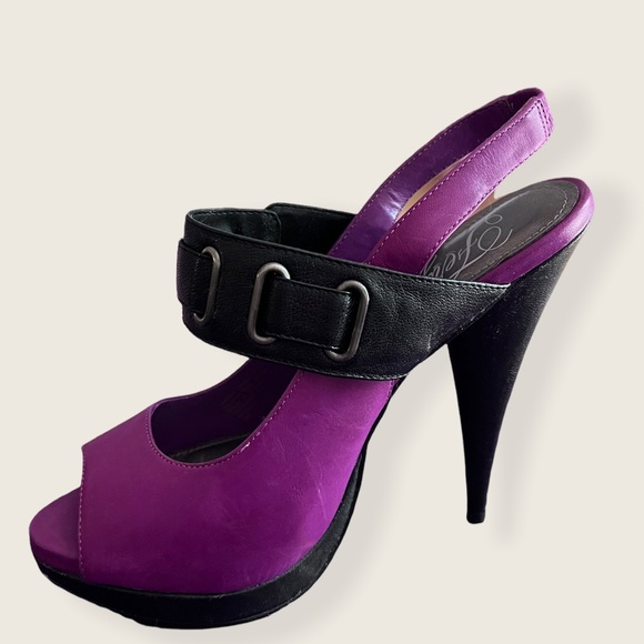 Fergie Mission-Magenta Leather Upper Heels Size 7M - Picture 2 of 7